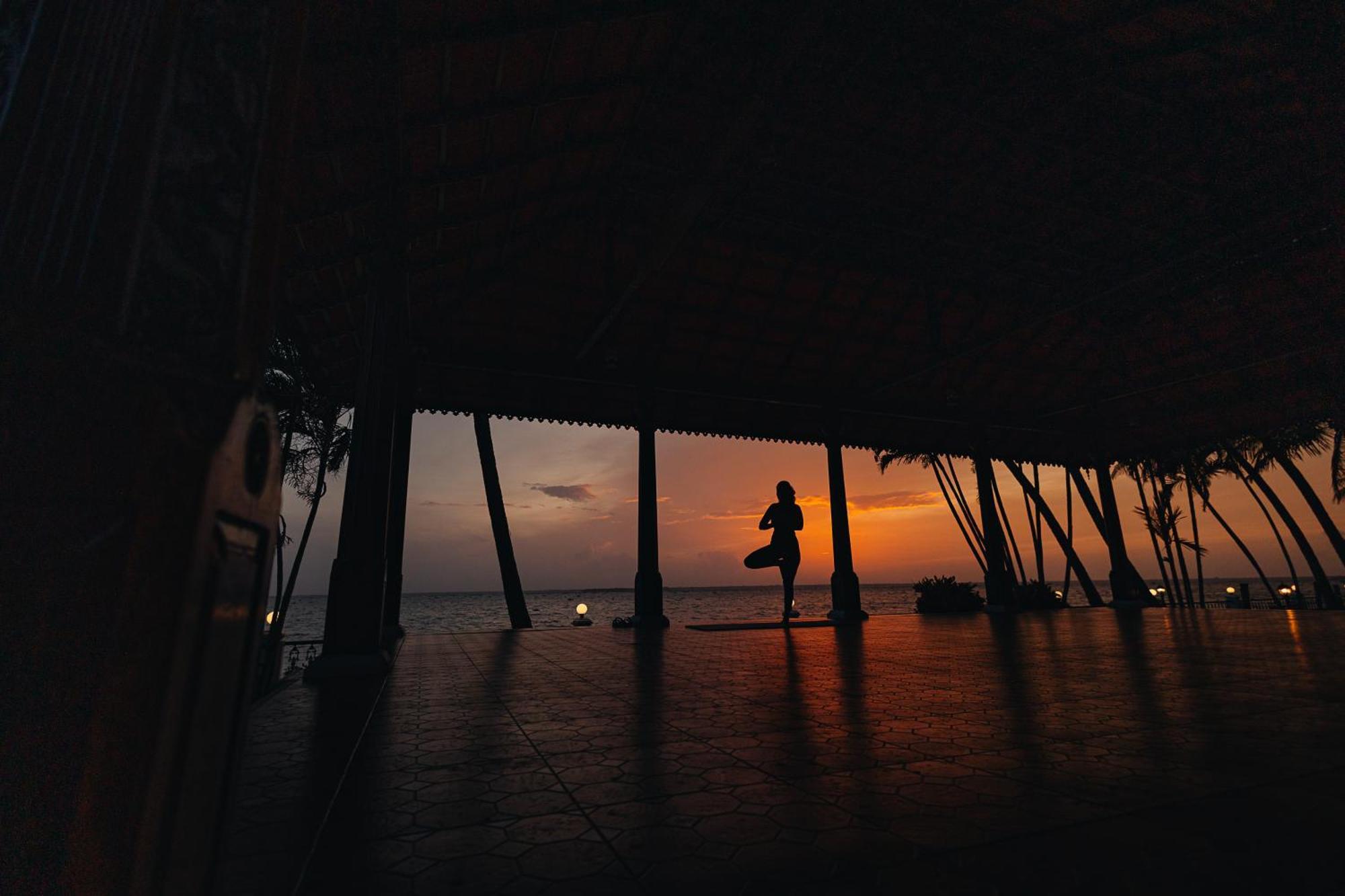 Cocobay Resort คุมาราคม ภายนอก รูปภาพ