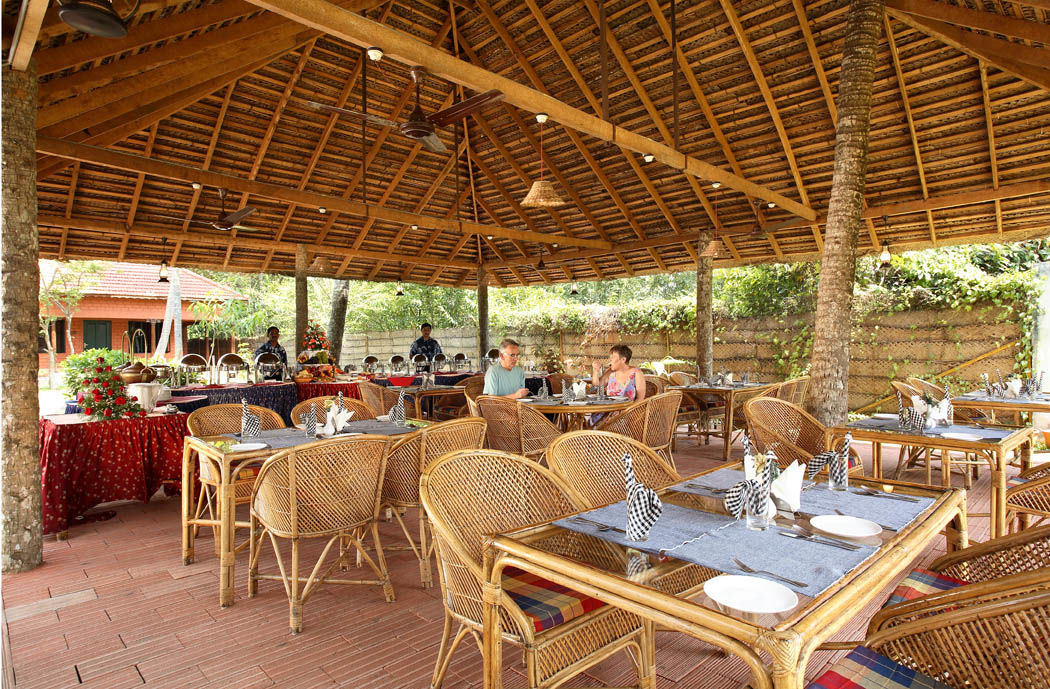 Cocobay Resort คุมาราคม ร้านอาหาร รูปภาพ