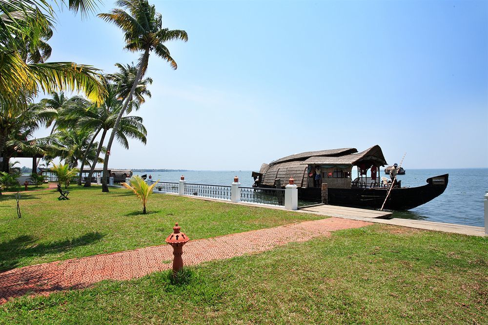 Cocobay Resort คุมาราคม ภายนอก รูปภาพ