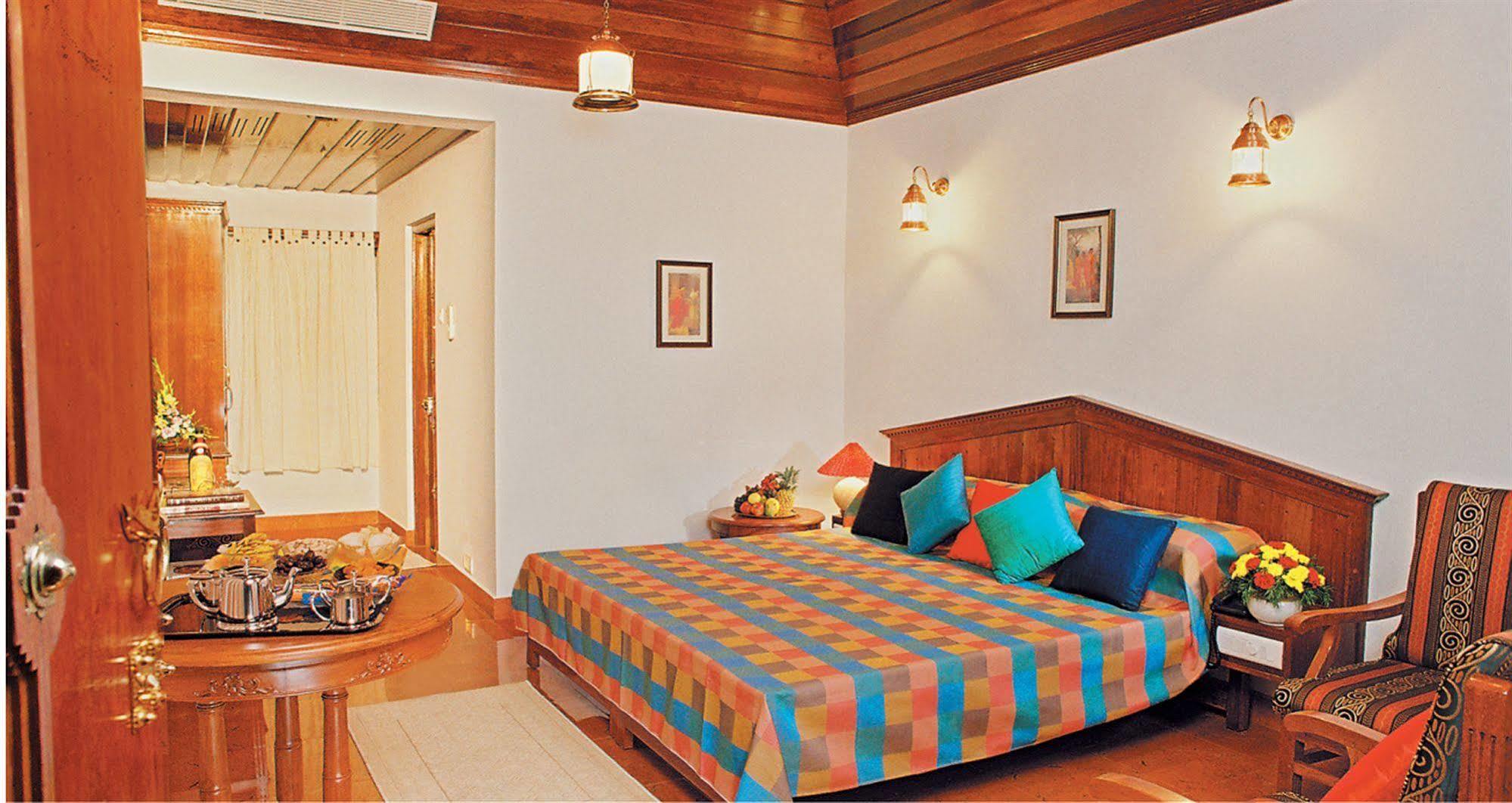 Cocobay Resort คุมาราคม ห้อง รูปภาพ