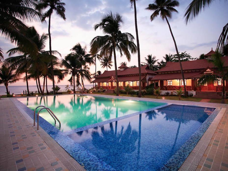 Cocobay Resort คุมาราคม ภายนอก รูปภาพ